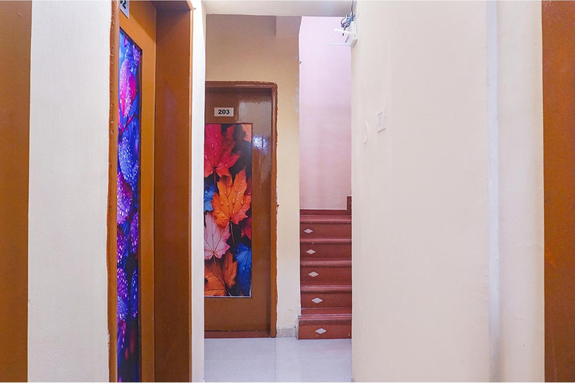 Fabhotel Falcon Inn -Behind The Dmart Baner Pune Exterior foto