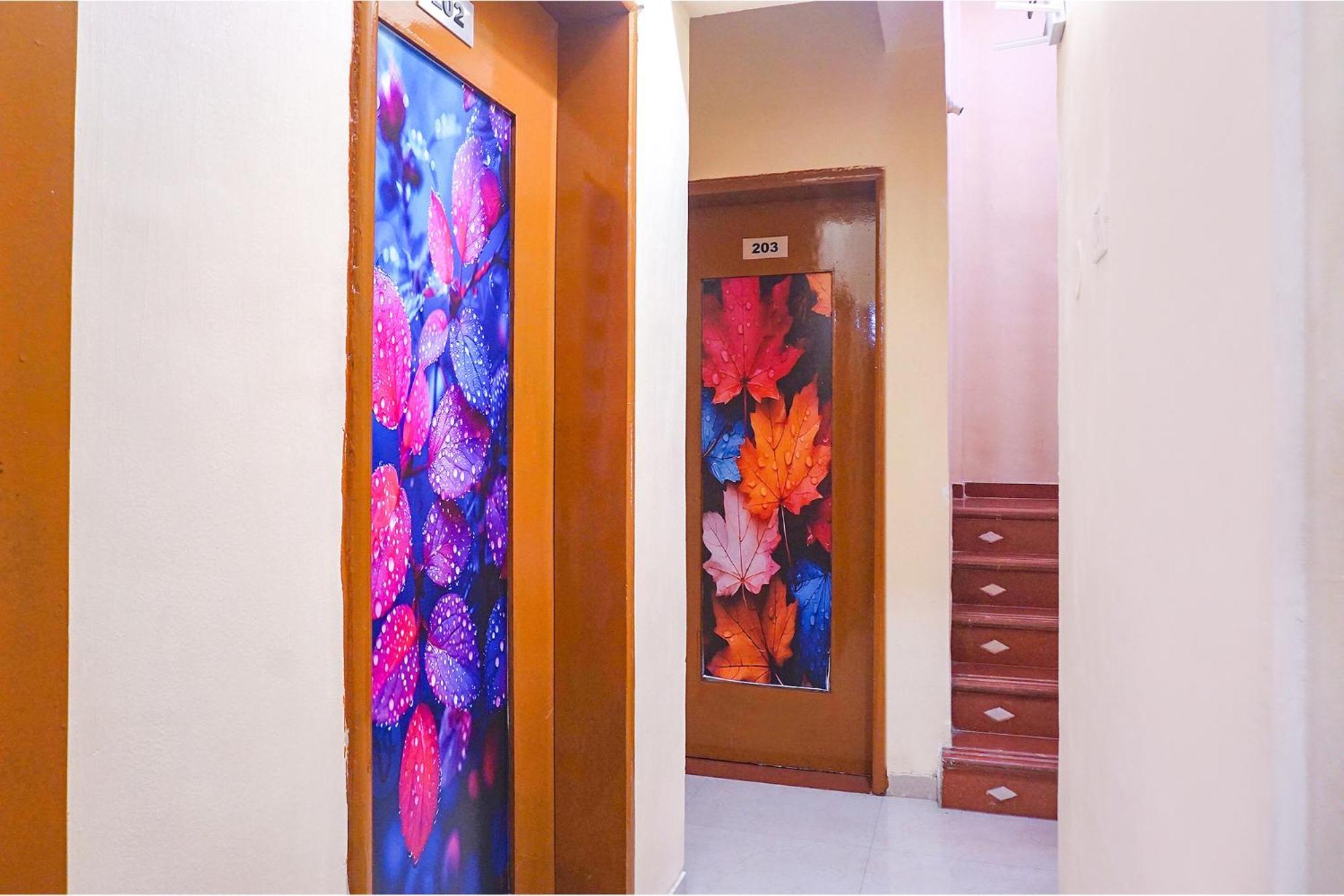 Fabhotel Falcon Inn -Behind The Dmart Baner Pune Exterior foto